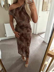 Marble Print Asymmetric Shoulder Maxi Dress